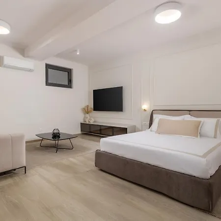 Apartman In Center Of *